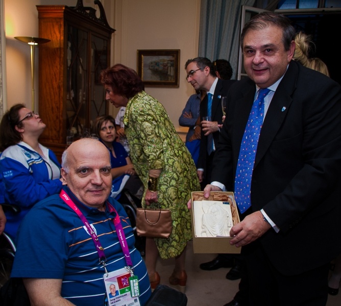 Λονδίνο 2012: Δεξίωση του Έλληνα πρέσβη στην Παραολυμπιακή μας ομάδα