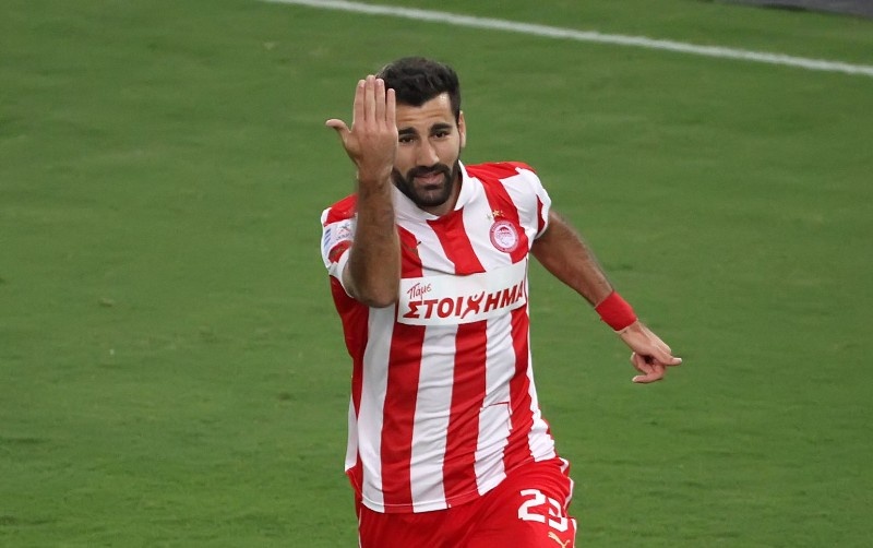 Ολυμπιακός - Λεβαδειακός: Η αφιέρωση του Σιόβα στον Μήτρογλου (photos)