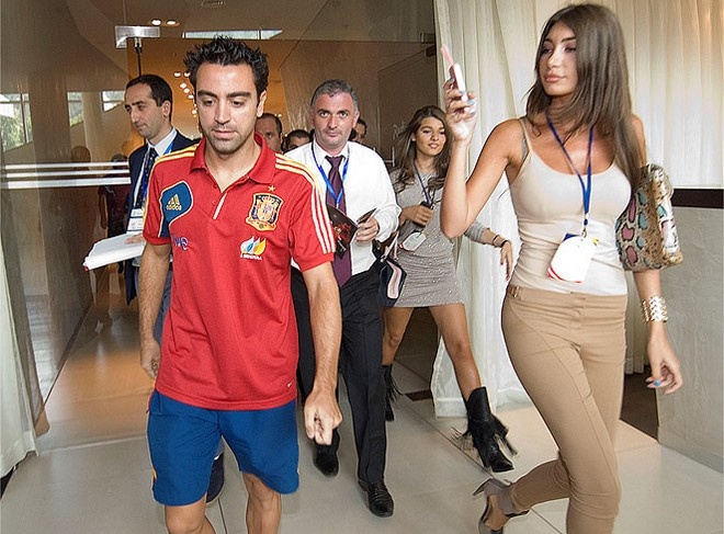 Η σέξι υποδοχή της Ισπανίας (photos)