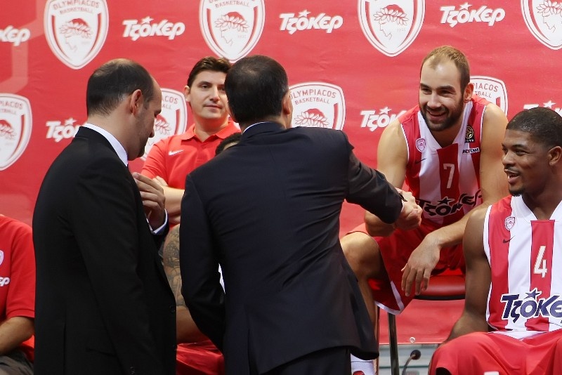 Μπαρτζώκας: «Έχω πλήρη συναίσθηση σε ποιο κλαμπ βρίσκομαι» (photos)