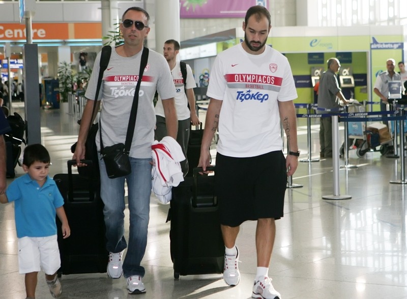 Ολυμπιακός: Αναχώρησε για Γερμανία (photos)