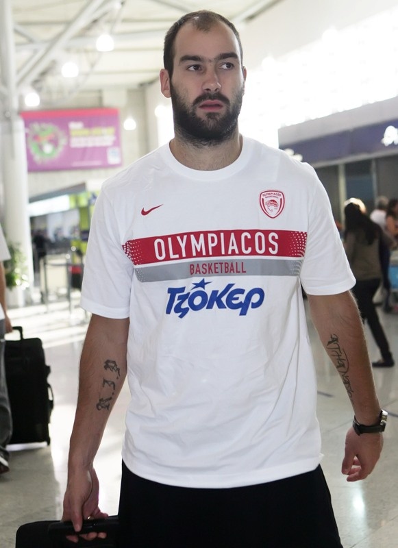 Ολυμπιακός: Αναχώρησε για Γερμανία (photos)