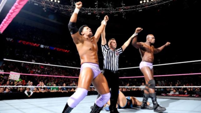 Raw SuperShow: «Σεβασμός« στον CM Punk με… μεταλλικό σωλήνα (photos + videos)