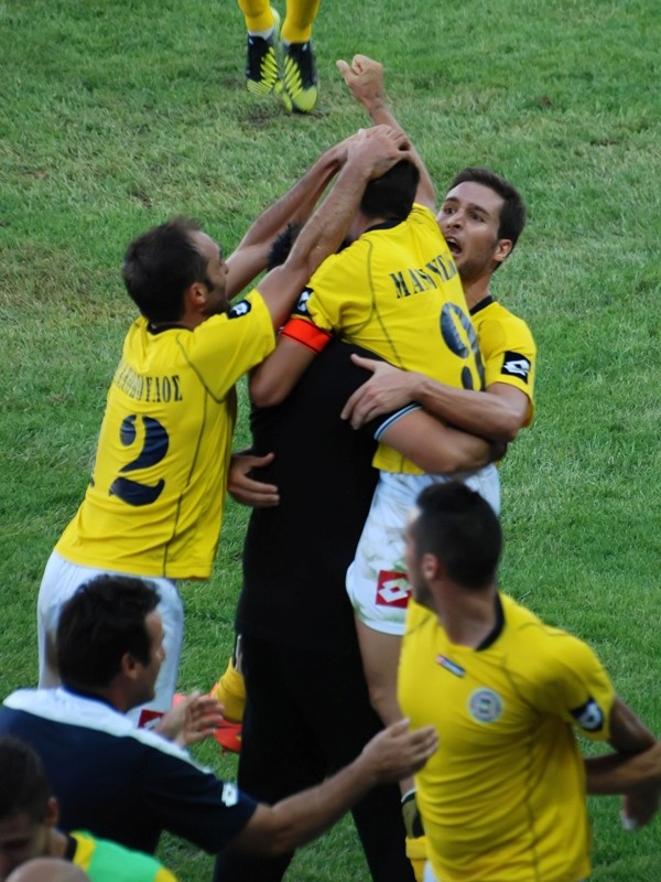 H πρεμιέρα της Football League με εικόνες