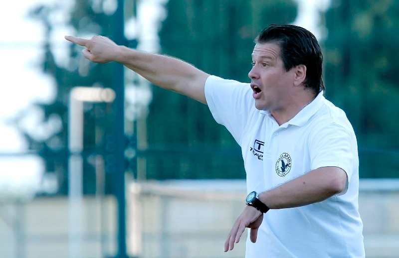 H πρεμιέρα της Football League με εικόνες