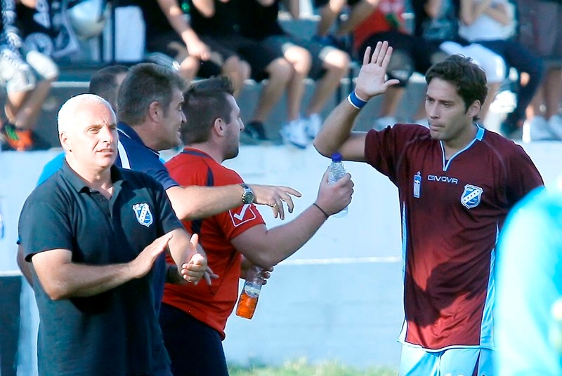 H πρεμιέρα της Football League με εικόνες