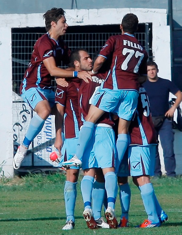 H πρεμιέρα της Football League με εικόνες