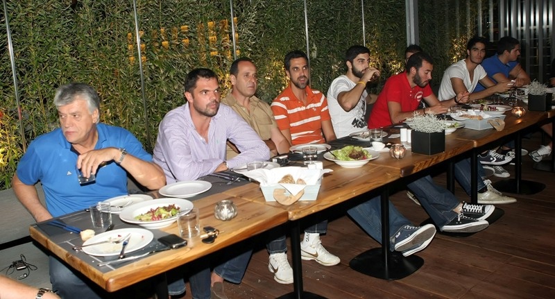 Ηλυσιακός: Χαλάρωσαν με δείπνο (photos)
