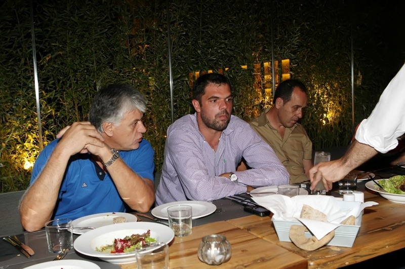 Ηλυσιακός: Χαλάρωσαν με δείπνο (photos)