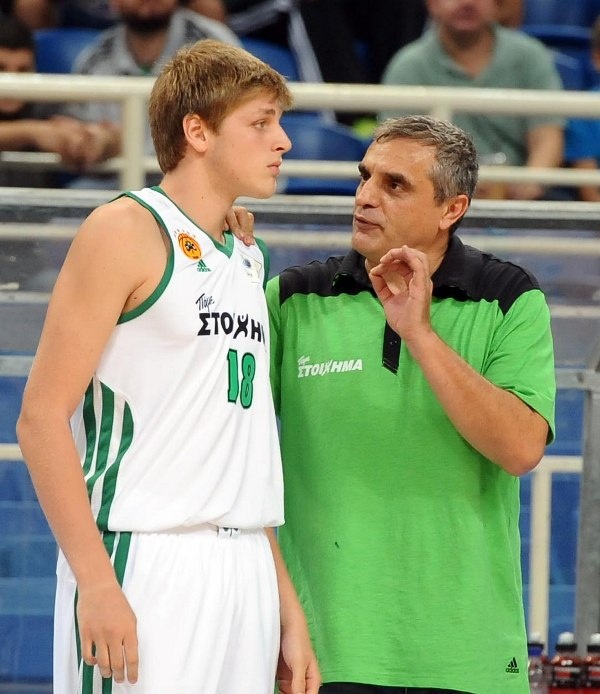 Παναθηναϊκός: Κάρφωμα και αποθέωση για Χαραλαμπόπουλο (photos)