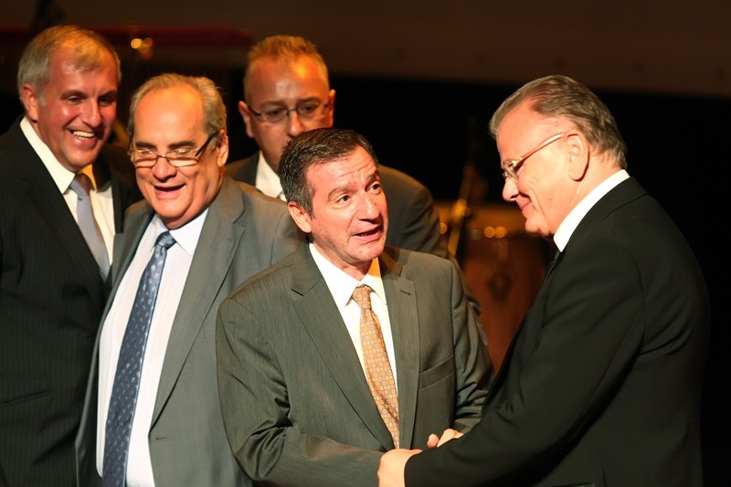 Ομπράντοβιτς - Ιβκοβιτς: Επίτιμοι δημότες Αθηνών - Πειραιώς (video+photos)