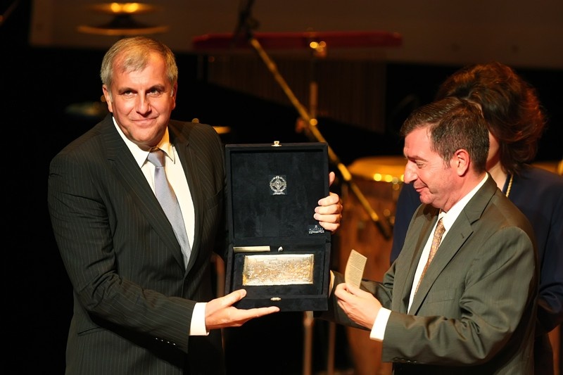 Καμίνης: «Μύθος ο Ομπράντοβιτς» (video+photos)