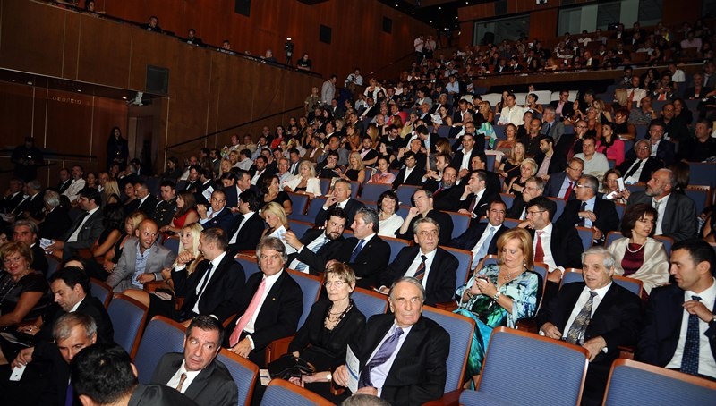 Ομπράντοβιτς - Ίβκοβιτς: Σέρβοι πρέσβεις, Έλληνες δημότες! (videos+photos)