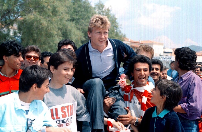 Ρετρό ιστορίες: Αφίξεις που άφησαν εποχή (photos+videos)