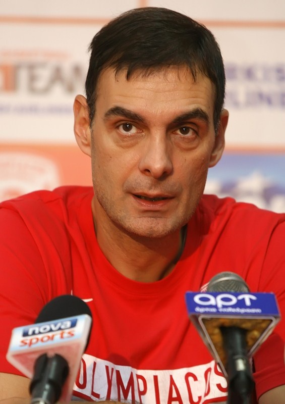 Μπαρτζώκας: «Φτιαγμένος για τίτλους ο Ολυμπιακός» (photos)