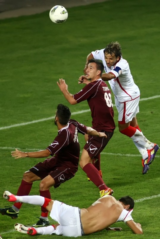 H 4η αγωνιστική της Football League με εικόνες