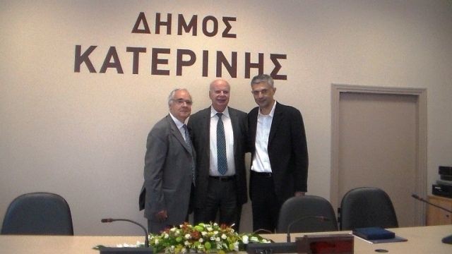 ΕΟΚ: Επίτιμος δημότης Κατερίνης ο Βασιλακόπουλος (photos)