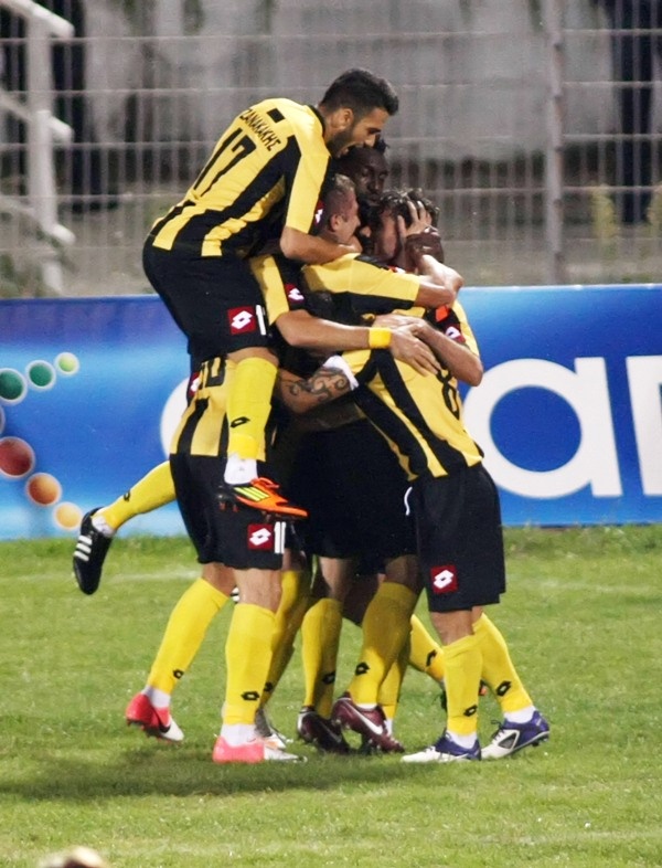 H 5η αγωνιστική της Football League με εικόνες