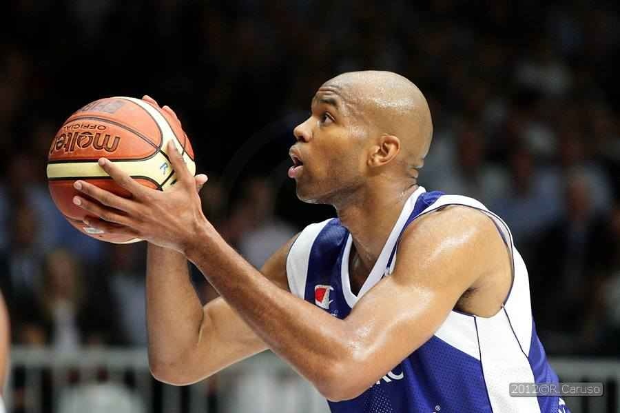 Τάιους στο Onsports: «Ο Παναθηναϊκός έχει στόφα πρωταθλητή!» (photos+videos)