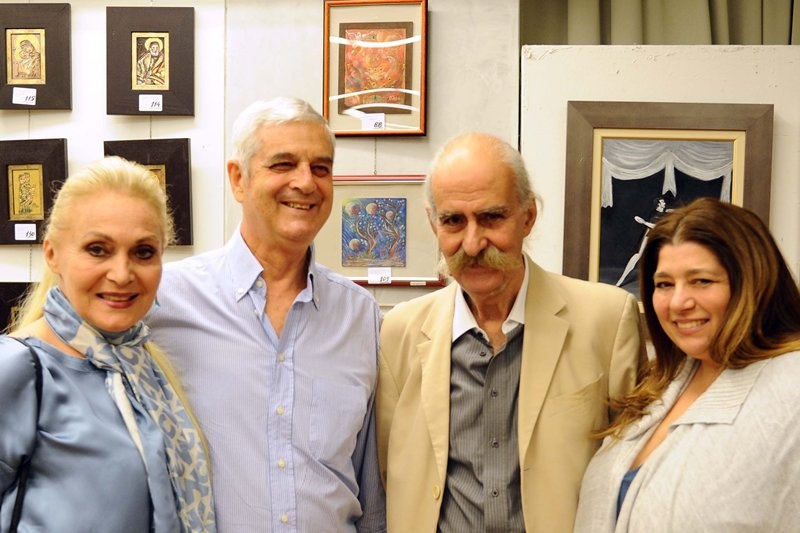 Πλήθος κόσμου και Καπετάνιος στην έκθεση του Τάκη Οικονομόπουλου (photos)