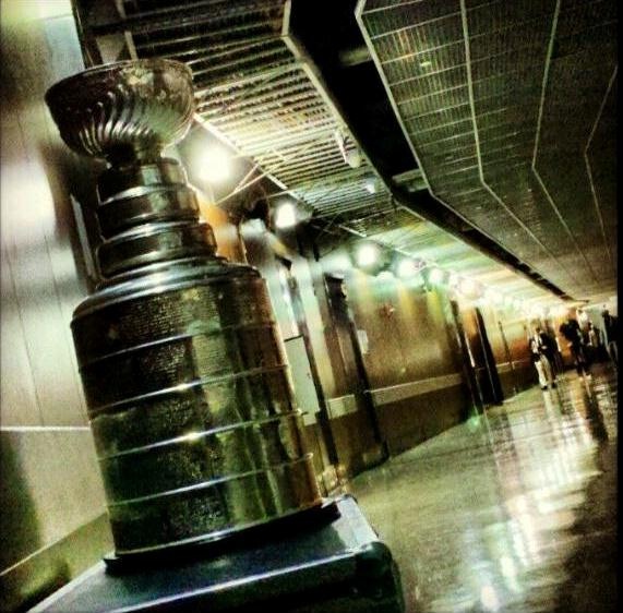 Stanley Cup: Ποιος το έκανε μπολ για φιστίκια; (video+photos)