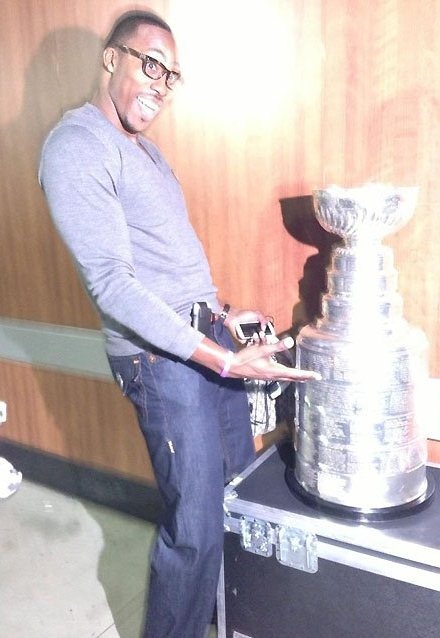 Stanley Cup: Ποιος το έκανε μπολ για φιστίκια; (video+photos)