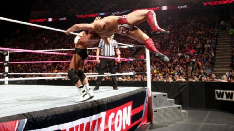 Raw SuperShow: Ανέλαβε η Vickie Guerrero (photos + videos)