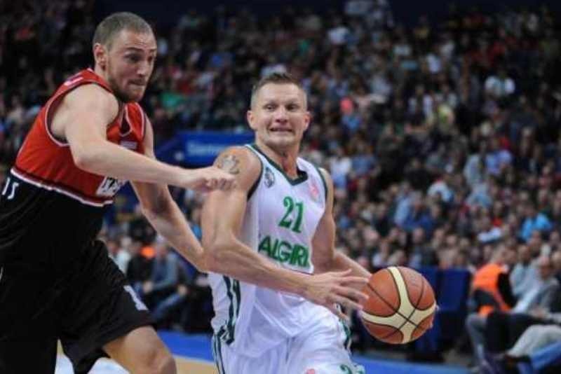 Καουκένας στο Onsports: «Δεν χρειάζεται… συστάσεις ο Ολυμπιακός!» (photos+videos)