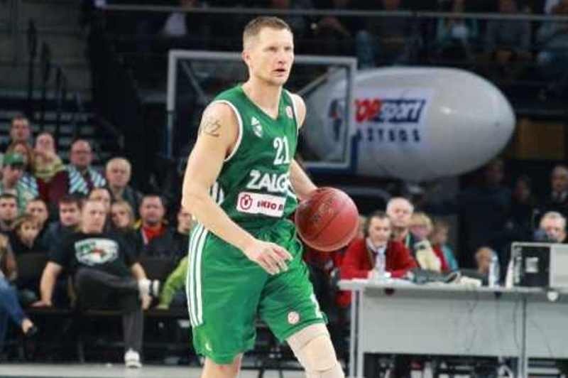 Καουκένας στο Onsports: «Δεν χρειάζεται… συστάσεις ο Ολυμπιακός!» (photos+videos)