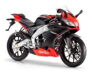 Η Αprilia Παγκόσμια Πρωταθλήτρια SUPERBIKE (photos)