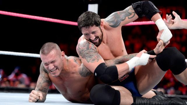 Raw Supershow: Team Punk vs Team Foley (photos + videos)