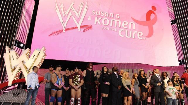 Raw Supershow: Team Punk vs Team Foley (photos + videos)