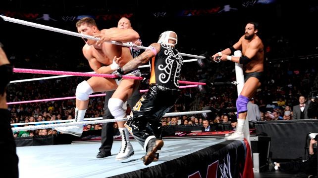 Raw Supershow: Team Punk vs Team Foley (photos + videos)
