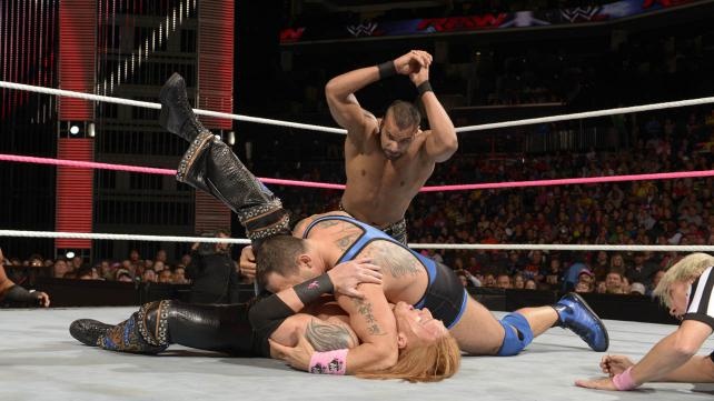 Raw Supershow: Team Punk vs Team Foley (photos + videos)