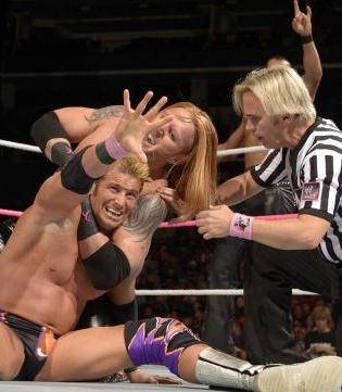 Raw Supershow: Team Punk vs Team Foley (photos + videos)