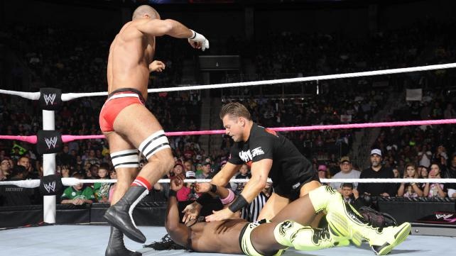 Raw Supershow: Team Punk vs Team Foley (photos + videos)