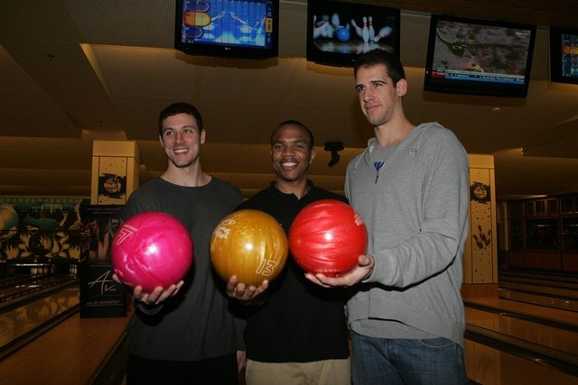 ΠΑΟΚ: Στο Village Bowling Χάτσερ, Μακ Γκραθ, Καλλές (photos)