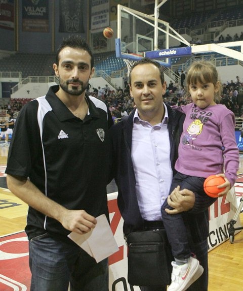 ΠΑΟΚ: Μοίρασε δώρα (photos)