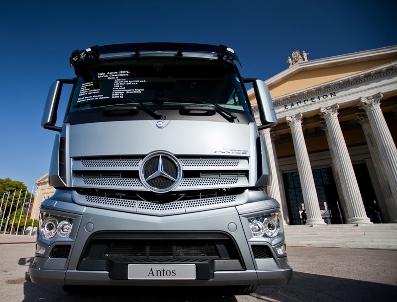 H πρώτη εμφάνιση του νέου Antos στην Ελλάδα (photos)