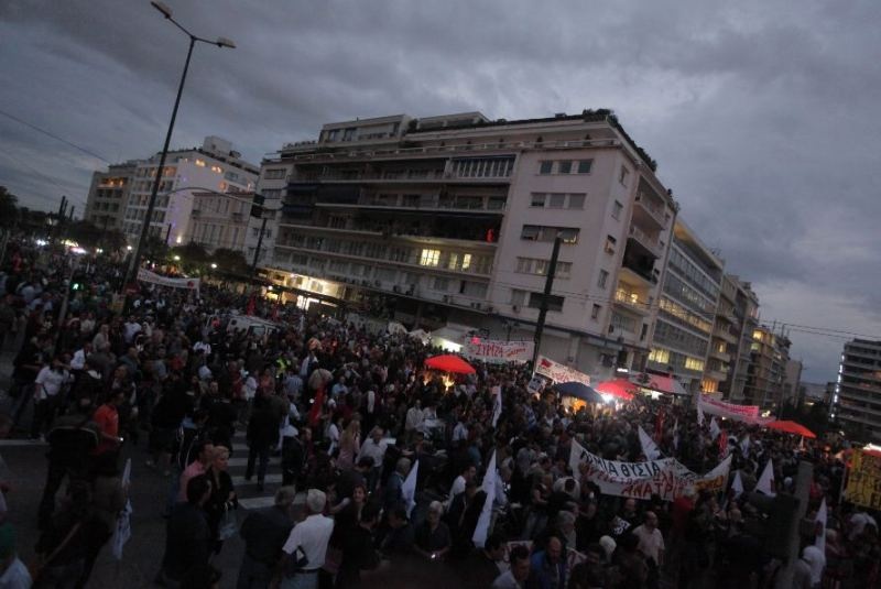 Φωτορεπορτάζ από Σύνταγμα