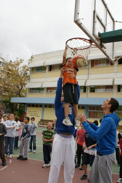 Ίκαρος Καλλιθέας: Επίσκεψη στο 10ο Δημοτικό (photos)