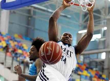 Σλότερ στο Onsports: «Πάντα επικίνδυνος ο Παναθηναϊκός, αστέρι ο Διαμαντίδης» (photos+videos)