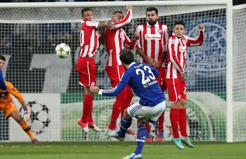 Σάλκε-Ολυμπιακός 1-0: Τέλος στο όνειρο του Champions League (photos+video)