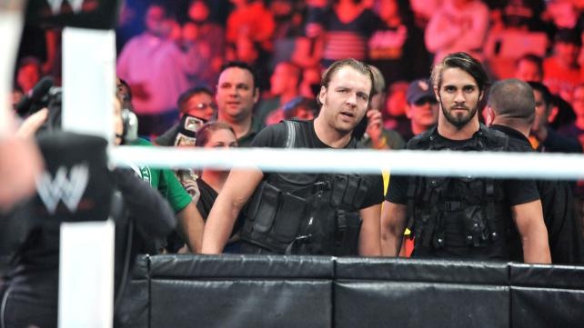 Raw SuperShow: Έδρασαν πάλι τα… τσιράκια του Punk (photos+videos)