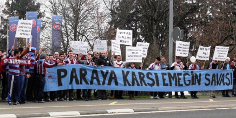 Διαδήλωση Τούρκων κατά της UEFA! (photos)