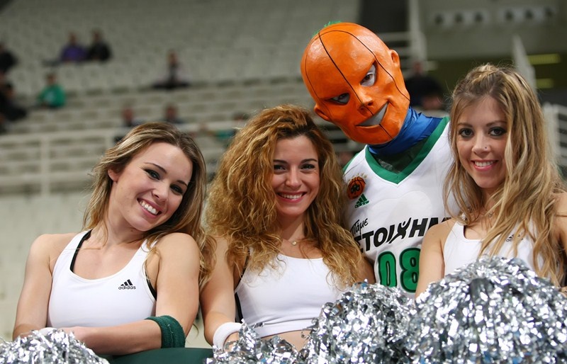 Παναθηναϊκός: Οι καυτές Fun Patrol (videos+photos)