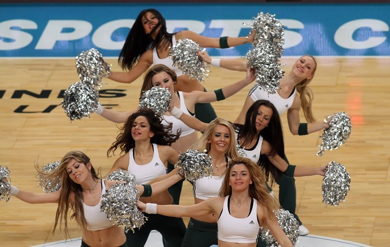 Παναθηναϊκός: Οι καυτές Fun Patrol (videos+photos)