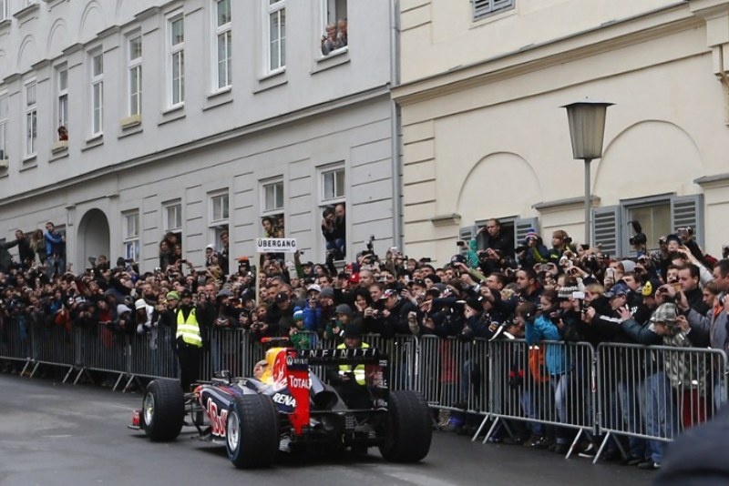 Αποθέωση στην Αυστρία για Φέτελ! (photos+video)