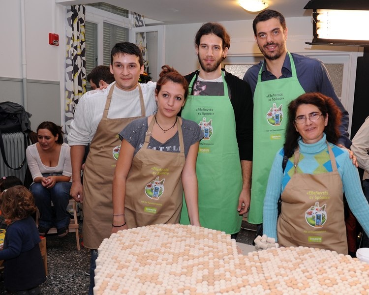 Παναθηναϊκός: Εθελοντές στο ΚΥΑΔΑ οι Τσαρτσαρής και Γιαννόπουλος (photos)