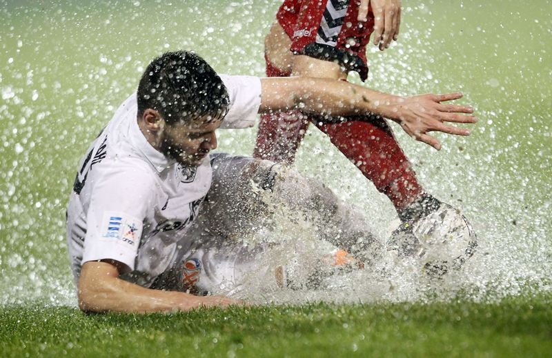 Super League: Ο κακός μας ο καιρός (photos)